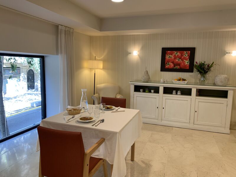 Sanitas Residencia de Mayores Consell de Cent 7.jpg