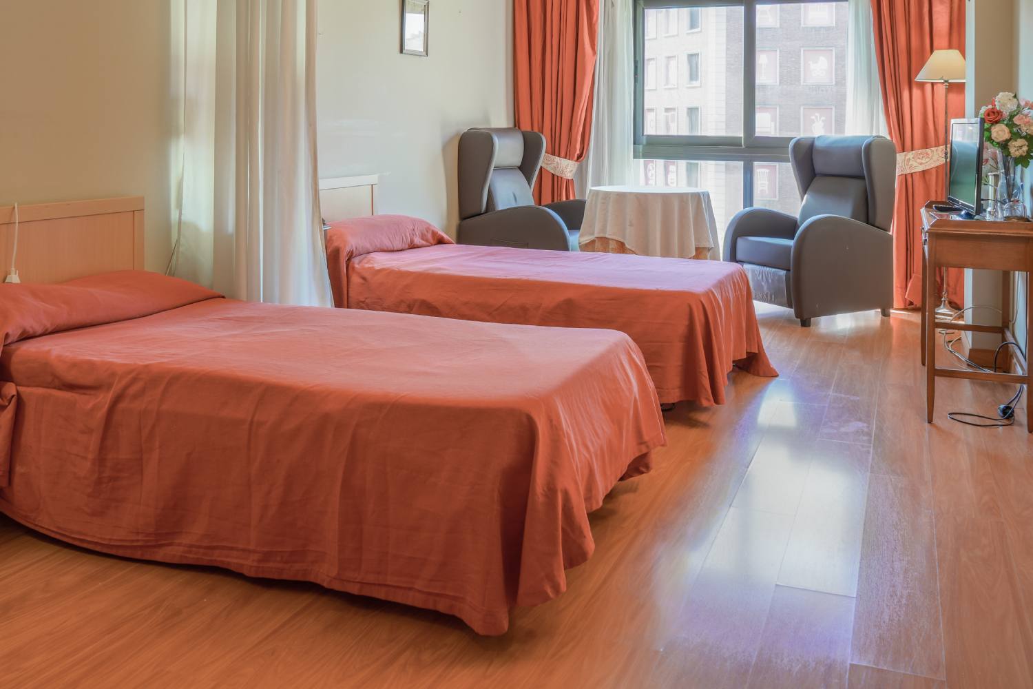 Sanitas Residencia de Mayores Sagrada Familia 3.jpg